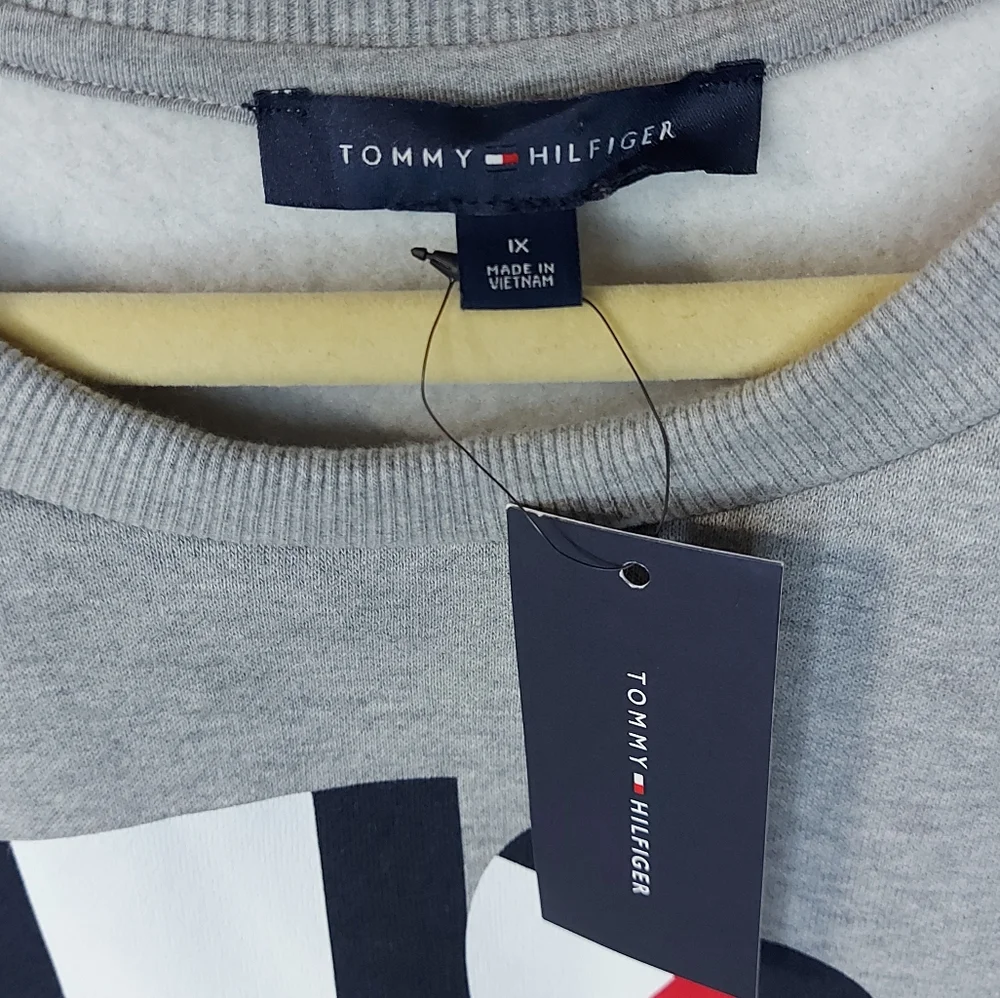 Tommy hilfiger sweaters size 1X color gray - Picture 7 of 8